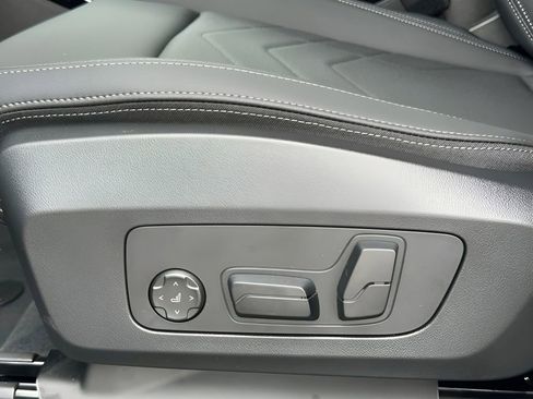 New 2026 BMW X1 xDrive28i w/ Convenience Package AWD/4WD image 11