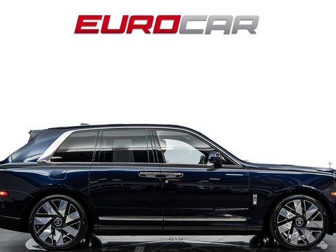 Used 2019 Rolls-Royce Cullinan AWD/4WD image 7