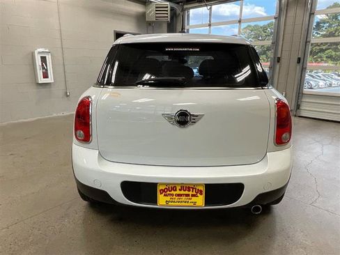 Used 2014 MINI Cooper Countryman w/ Cold Weather Package image 4