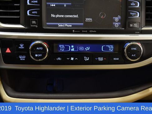 Used 2019 Toyota Highlander Limited AWD/4WD image 21