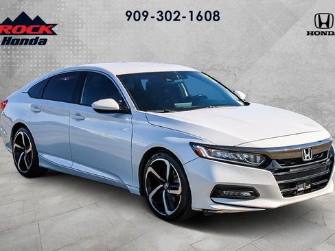Used 2018 Honda Accord Sport image 3