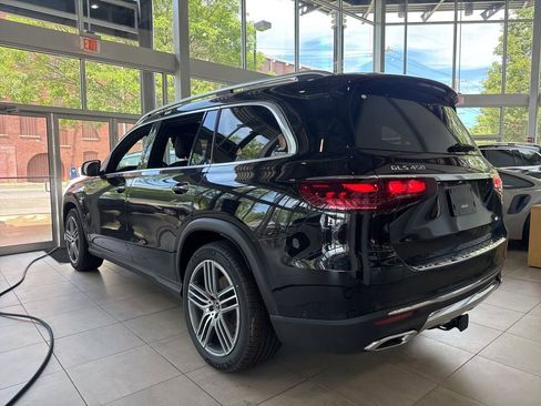 Certified 2025 Mercedes-Benz GLS 450 4MATIC image 5