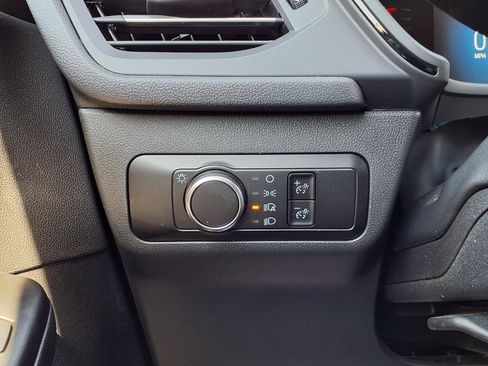 Certified 2025 Ford Escape ST-Line FWD image 24