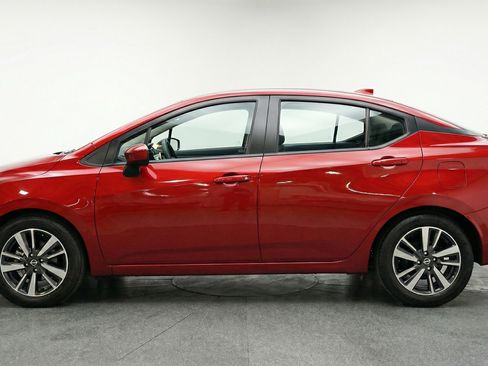 Used 2025 Nissan Versa SV image 5