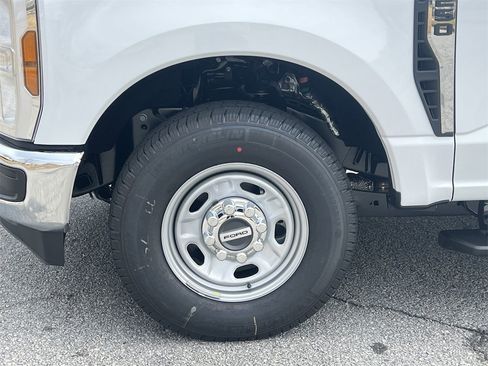 New 2026 Ford F250 XL w/ 360-Degree Camera Package image 26