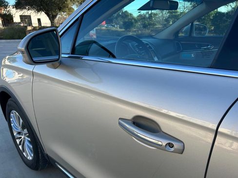 Used 2017 Lincoln MKX Select w/ Select Plus Package image 21