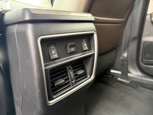 Used 2015 Nissan Murano Platinum w/ Platinum Technology Package image 12