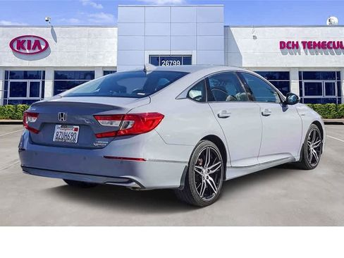 Used 2022 Honda Accord Touring image 4