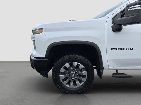 Used 2024 Chevrolet Silverado 2500 Custom w/ Custom Value Package AWD/4WD image 22