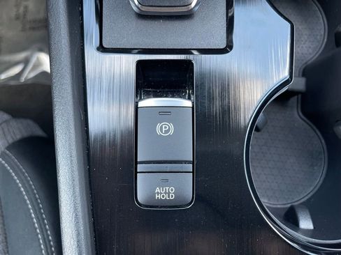 Used 2023 Nissan Rogue SV AWD/4WD image 30