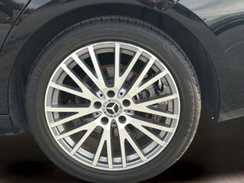 Used 2025 Mercedes-Benz CLA 250 image 18