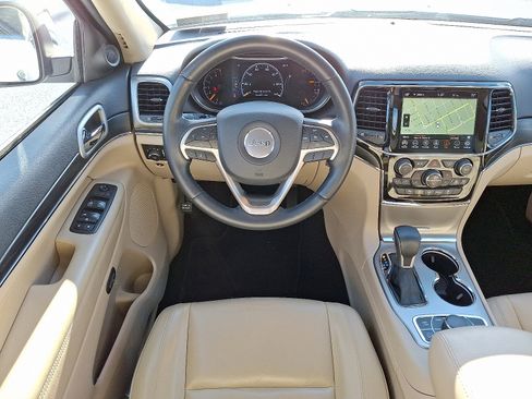 Used 2021 Jeep Grand Cherokee Limited image 13