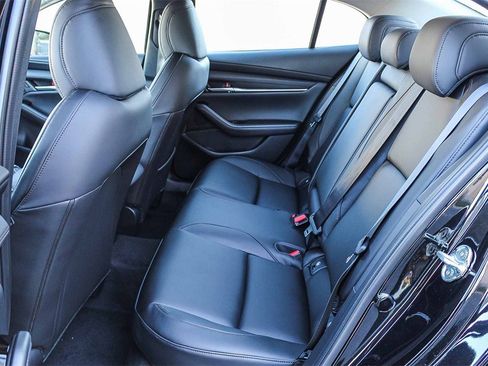 New 2026 MAZDA MAZDA3 2.5 S Sedan w/ Preferred Pkg image 19