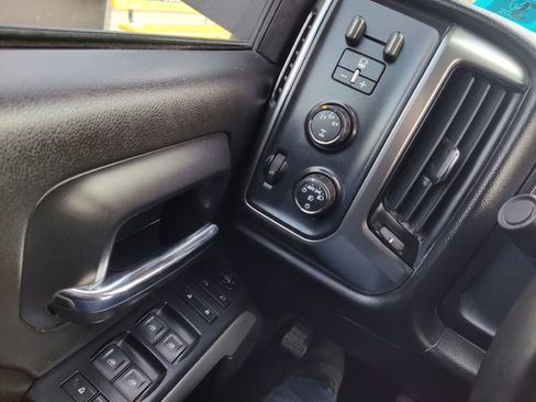 Used 2015 Chevrolet Silverado 2500 LT w/ LT Convenience Package image 30