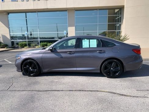 Used 2019 Honda Accord Sport image 8