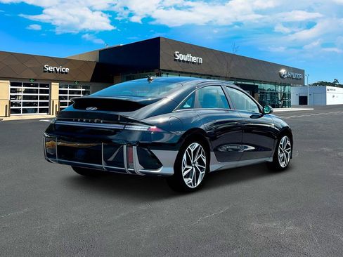 New 2025 Hyundai Ioniq 6 SEL image 8