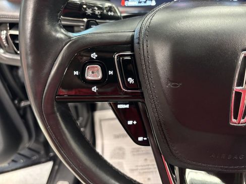 Used 2020 Lincoln Aviator Reserve w/ Equipment Group 201A image 17