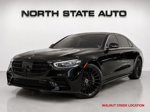 Used 2022 Mercedes-Benz S 500 4MATIC w/ AMG Line Package image 1