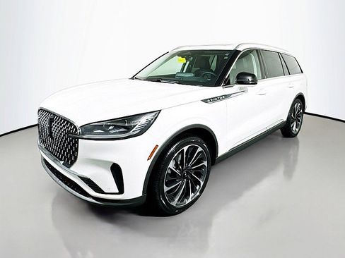 New 2025 Lincoln Aviator Reserve w/ Illumination Package image 3