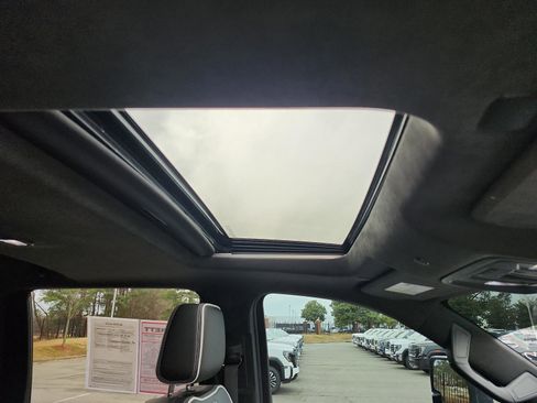 Certified 2024 GMC Sierra 2500 AT4X image 9