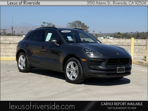 Used 2023 Porsche Macan AWD/4WD image 1