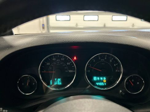 Used 2014 Jeep Wrangler Unlimited Sahara w/ Connectivity Group AWD/4WD image 19