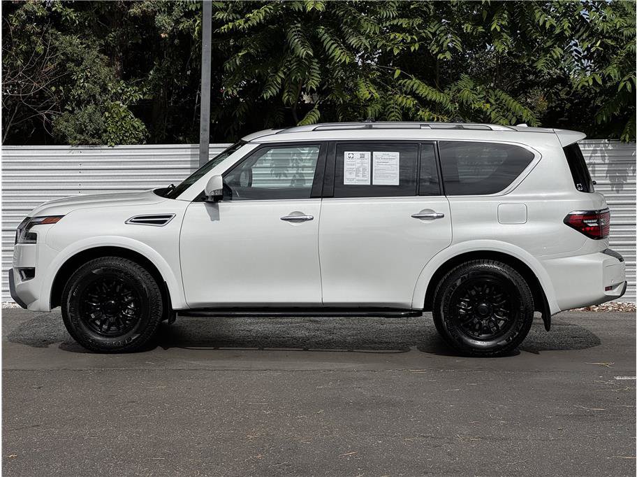Used 2023 Nissan Armada SL w/ Cargo Package AWD/4WD image 9