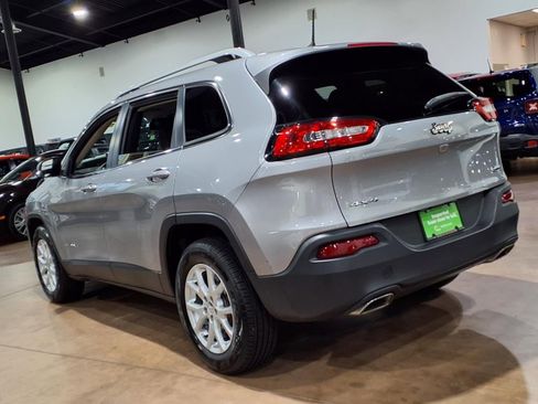 Certified 2016 Jeep Cherokee Latitude w/ Cold Weather Group image 4