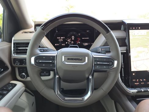 New 2026 GMC Yukon Denali w/ Denali Reserve Package AWD/4WD image 34