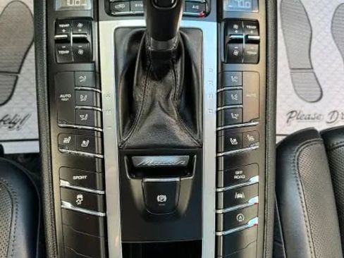 Used 2017 Porsche Macan S image 35