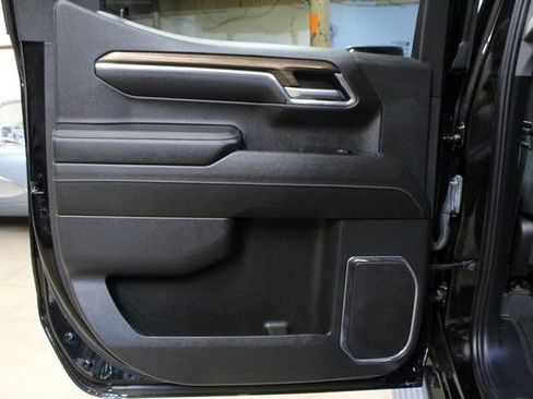Used 2024 Chevrolet Silverado 1500 LT AWD/4WD image 13