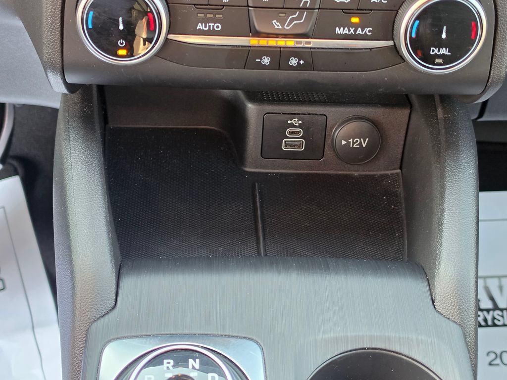 Used 2026 Ford Escape ST-Line FWD image 26