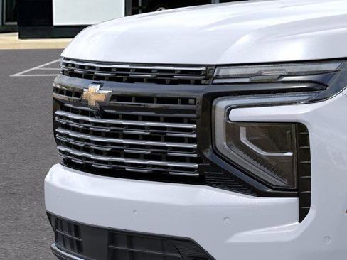 New 2026 Chevrolet Suburban High Country image 13