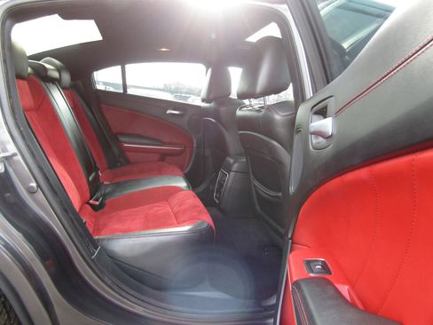 Used 2019 Dodge Charger Scat Pack w/ Technology Group image 14