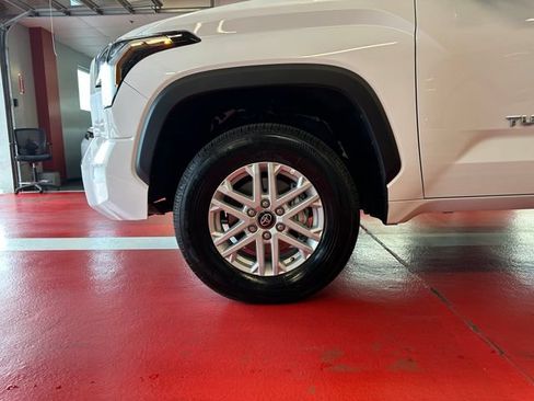 Certified 2025 Toyota Tundra SR5 w/ SR5 Convenience Package AWD/4WD image 28