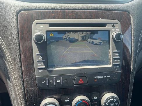 Used 2017 Chevrolet Traverse LT w/ Style and Technology Package AWD/4WD image 13