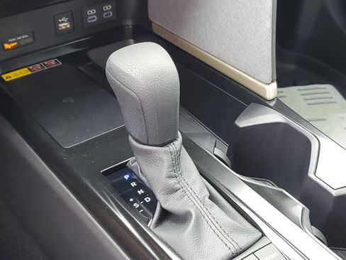 Certified 2025 Toyota Camry LE w/ Convenience Package FWD image 30