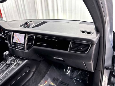 Used 2017 Porsche Macan S AWD/4WD image 27