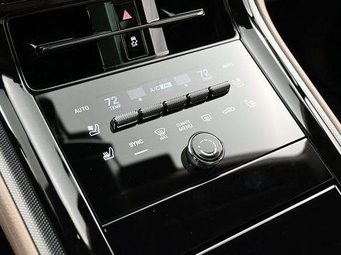 New 2026 Porsche Panamera 4 AWD/4WD image 21