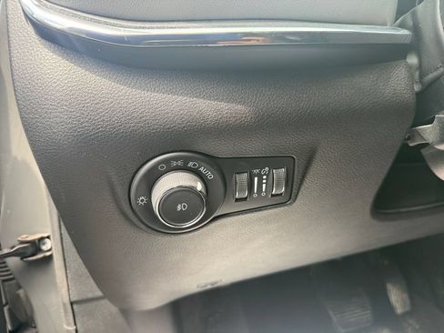 Used 2023 Jeep Compass Limited w/ Elite Group AWD/4WD image 18