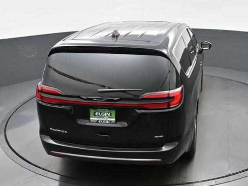New 2027 Chrysler Pacifica Select AWD/4WD image 22