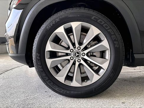 Used 2020 Mercedes-Benz GLE 450 4MATIC w/ Premium Package image 11