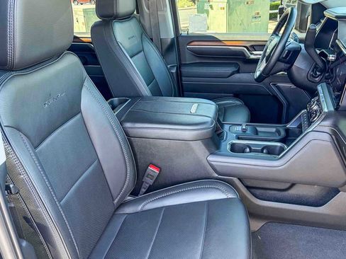 Used 2025 GMC Sierra 2500 Denali AWD/4WD image 15