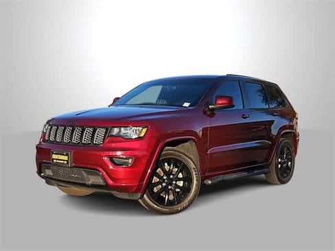 Used 2019 Jeep Grand Cherokee Altitude image 1