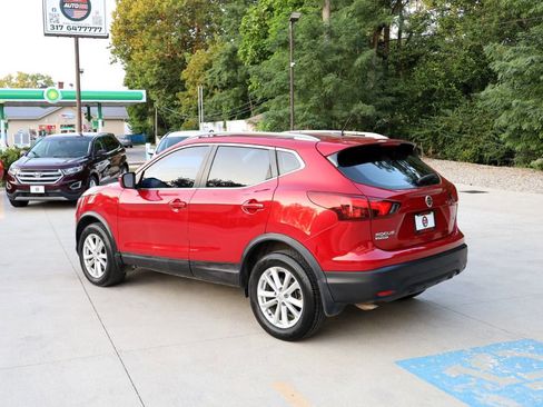 Used 2017 Nissan Rogue Sport SV image 5