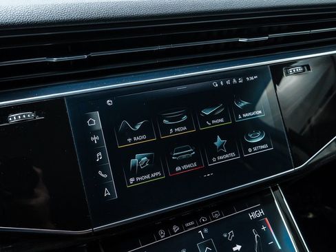 Used 2022 Audi Q7 3.0T Premium Plus w/ Premium Plus Package image 16