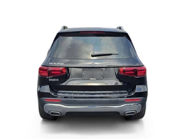 Used 2024 Mercedes-Benz GLB 250 image 10