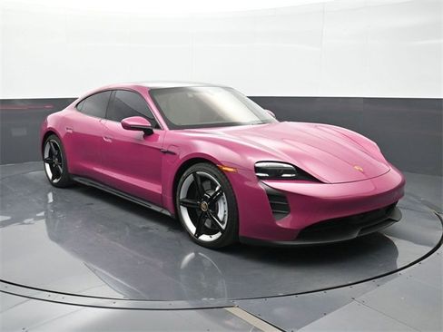 Certified 2024 Porsche Taycan GTS image 32