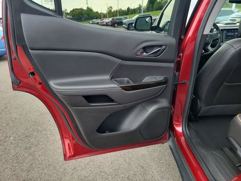 Used 2023 GMC Acadia AT4 w/ Technology Package AWD/4WD image 15
