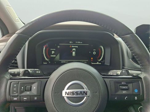 Used 2021 Nissan Rogue Platinum FWD image 18